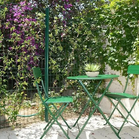 Petite Maison En Centre-Ville Antibes Exterior photo